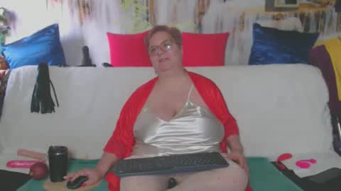 QueenPammy online show from January 12, 11:59 am