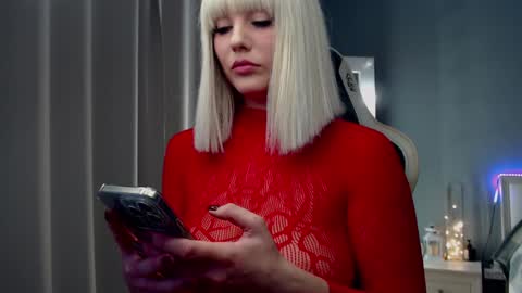 Snapshot of queensy_sins_x chatting on January 31, 4:06 pm Queensy online show from January 31, 4:06 pm