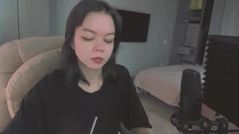 quietluxury online show from March 14, 1:12 pm