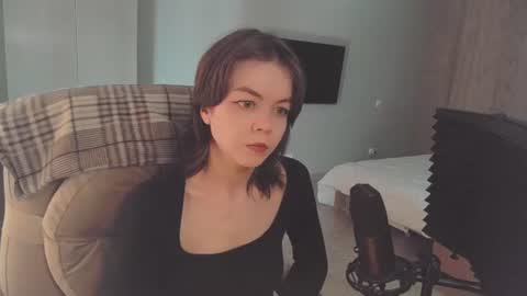 quietluxury online show from July 23, 12:57 pm