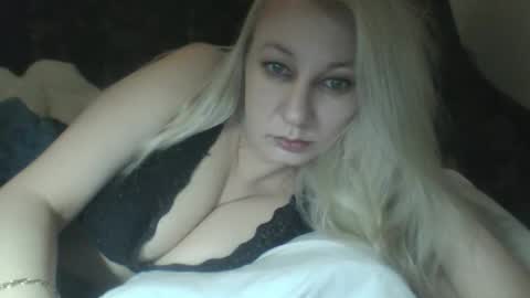 qwertyui online show from May 15, 10:56 pm