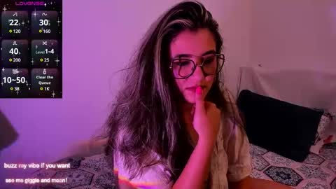 Rachel Foss online show from December 18, 6:57 pm