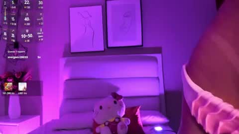 Mariana online show from June 17, 8:54 pm