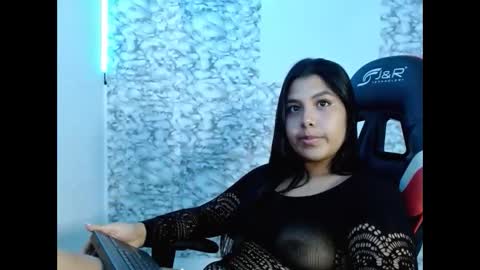rachel_sky1 online show from May 22, 6:39 pm
