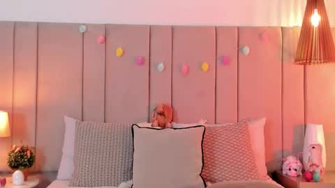 Rachell online show from April 2, 4:26 pm