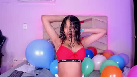 Snapshot of rachell_grey_ chatting on October 19, 3:08 am Rachel online show from October 19, 3:08 am