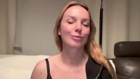 Rachel online show from January 21, 9:15 pm