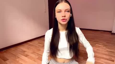 Rachel online show from November 2, 9:34 am