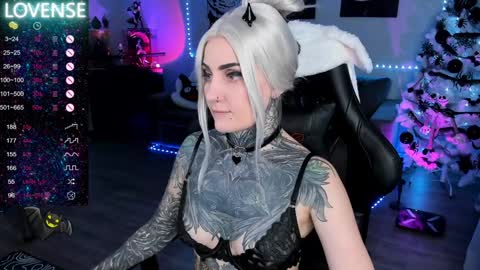  Miko Pleasee help me get 100 likes online show from January 11, 9:36 am