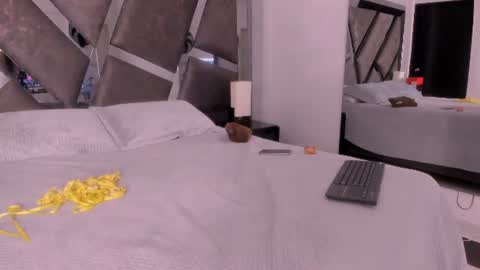 Radiant Naomi online show from July 18, 12:07 pm