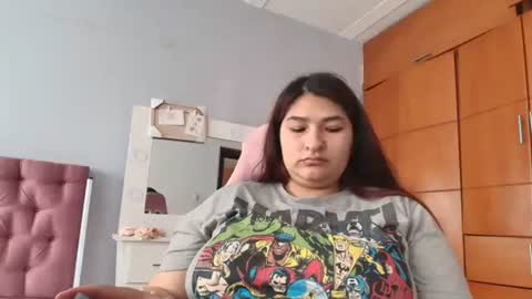 radiantgoddes online show from December 19, 1:40 pm