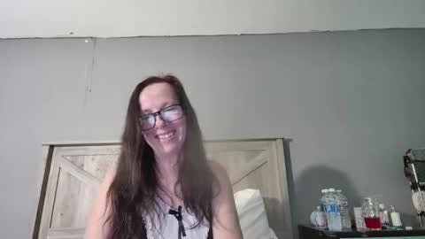 Radiant Peach Goddess online show from February 15, 5:28 pm