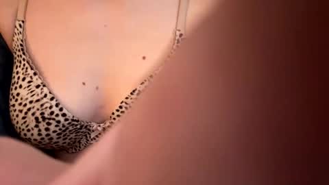 rahel_barbara online show from February 18, 11:30 pm