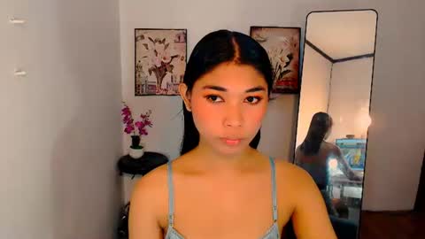 raindrizzle1706 online show from December 15, 12:16 am