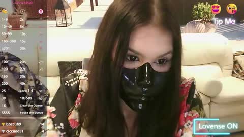 rainyvibe_ online show from February 24, 9:24 pm