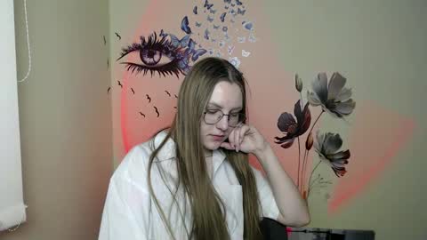 Snapshot of raspberry0101 chatting on December 7, 5:48 am raspberry0101 online show from December 7, 5:48 am