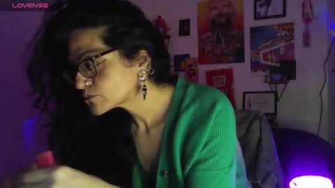 Raven online show from December 30, 12:00 am