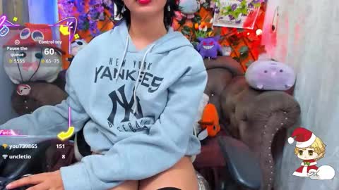 RavenN  online show from November 29, 11:58 am