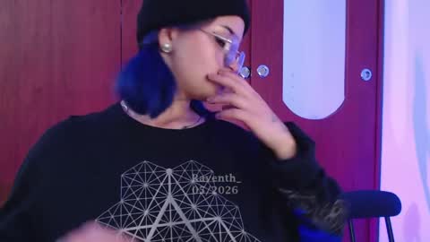raventh_ online show from May 4, 6:12 pm
