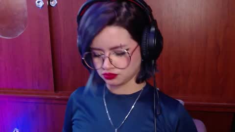 raventh_ online show from February 18, 12:48 pm