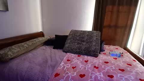 razorkitty online show from February 2, 4:39 pm