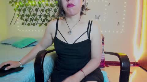 Snapshot of rebbeca09 chatting on October 3, 10:20 am Rebbeca online show from October 3, 10:20 am