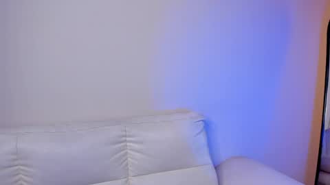 Rebeca Williams online show from April 1, 1:41 pm