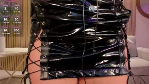 Snapshot of rebeccahudson_ chatting on September 19, 7:46 pm Rebe online show from September 19, 7:46 pm