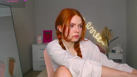 red__candy online show from February 11, 1:51 pm