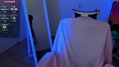 Bestie online show from December 1, 4:20 pm