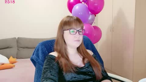 Lisa online show from June 1, 10:21 pm