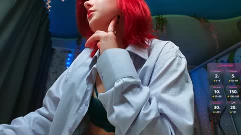 Snapshot of red_rose12 chatting on January 16, 9:27 am Jane online show from January 16, 9:27 am