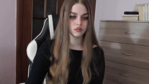 Lily online show from January 18, 1:57 am