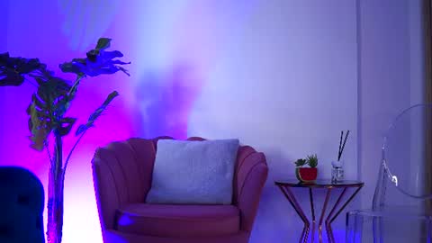 Lara online show from July 26, 10:45 am