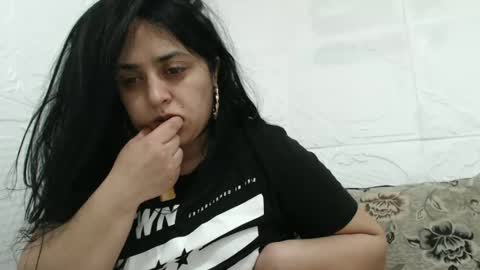 Reea online show from February 22, 9:42 pm