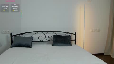 reidnox online show from April 2, 7:33 pm