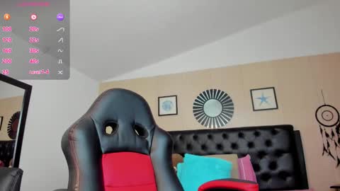 reina_loren online show from October 1, 12:15 am