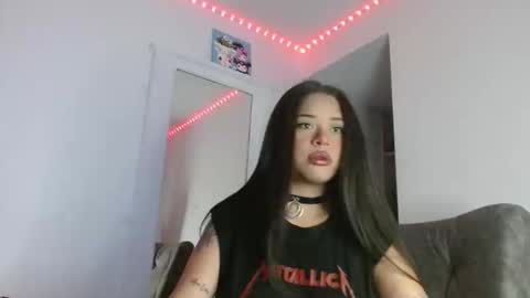 reina_reina online show from October 17, 11:30 pm