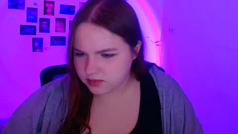 Reina online show from February 19, 6:46 am