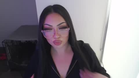 renaebabez online show from May 31, 3:12 am