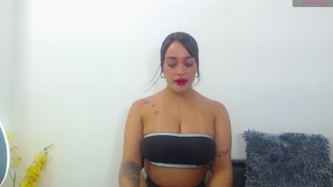 renatabrownn28 online show from July 2, 3:45 am