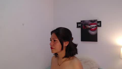 renataj online show from November 1, 9:13 am