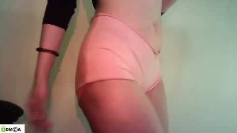 Renesme White Im here from Monday to Friday online show from May 29, 2:42 am