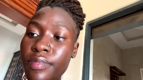 Reybie online show from April 5, 10:36 am