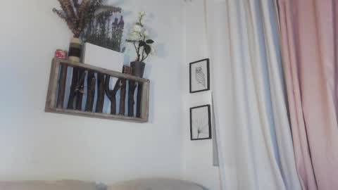 Rhaenyra online show from December 10, 3:44 pm