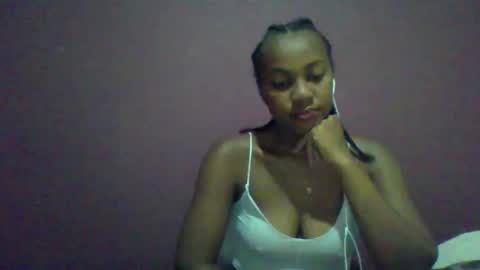 ricie001 online show from February 12, 6:04 am