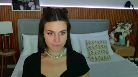 Rihanna online show from September 19, 5:56 pm