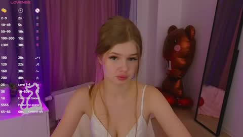 Rina online show from June 7, 8:37 pm