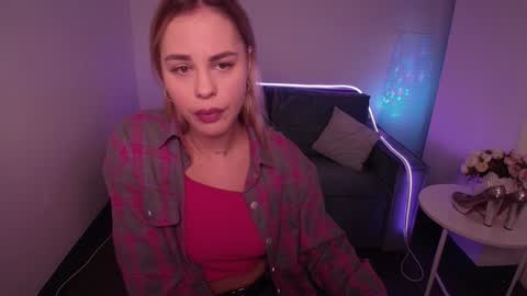 Rika online show from February 7, 8:01 am