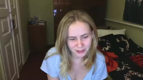 Riley Roo online show from December 7, 4:36 pm